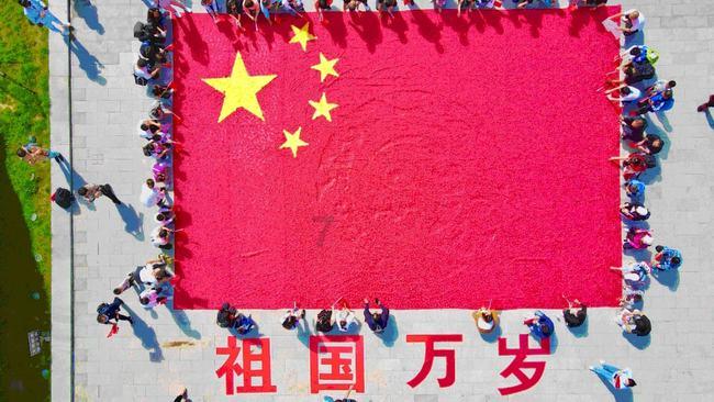 逃离荒废的戏院